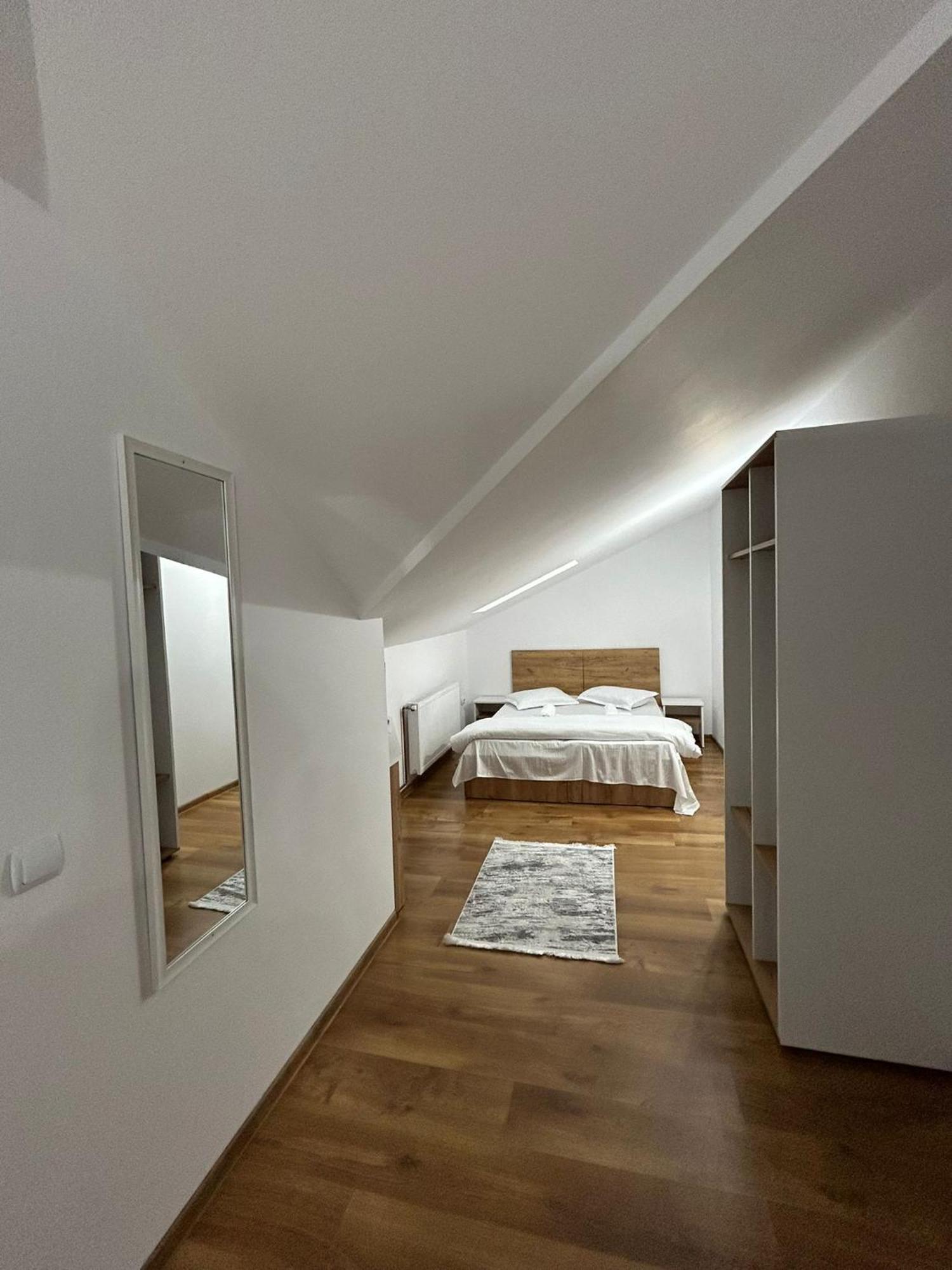 Hotel Complex Zeus Leresti Habitación foto